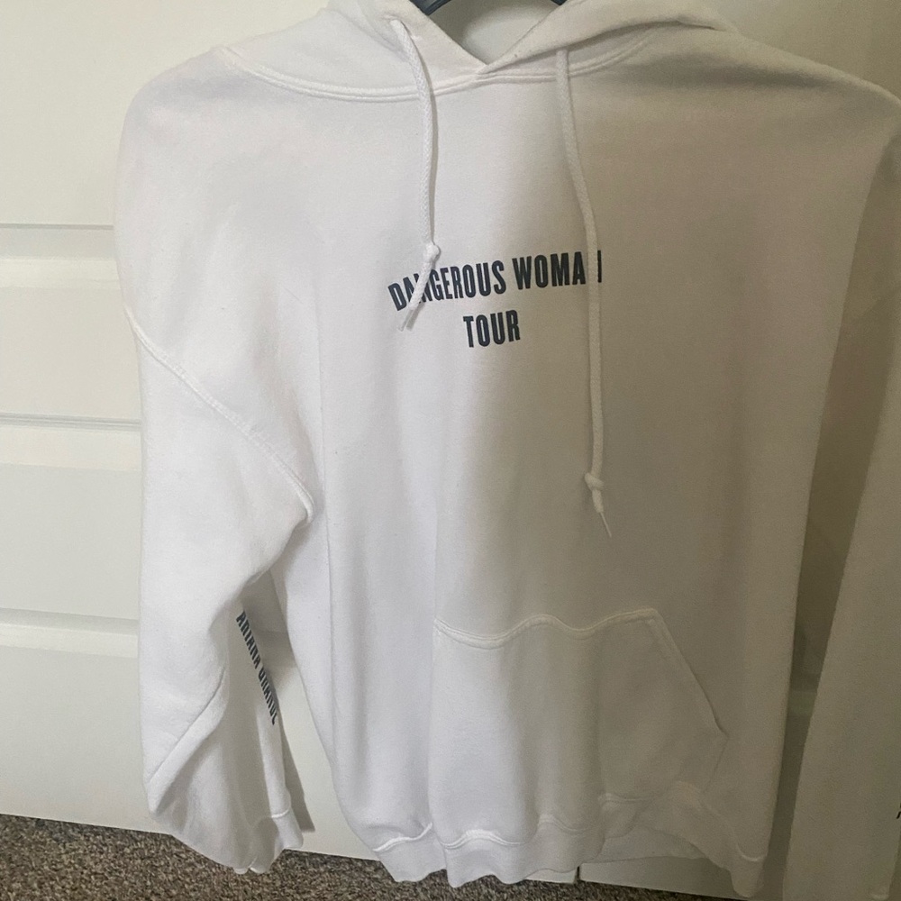 Ariana Grande White Dangeous Woman tour 2017 hoodie